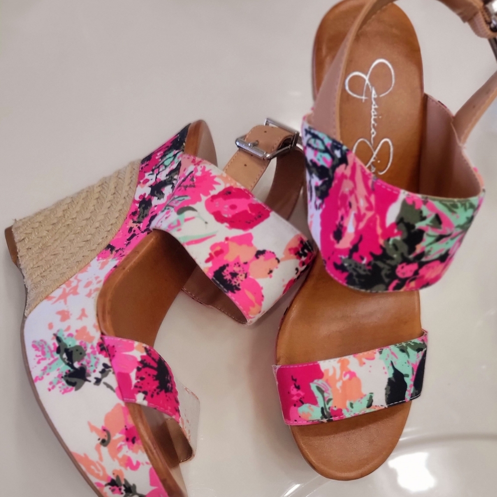 Jessica Simpson Summer Floral Wedges Size 7.5